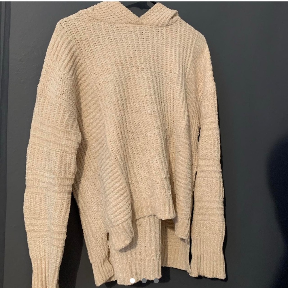 Sweater hoodie